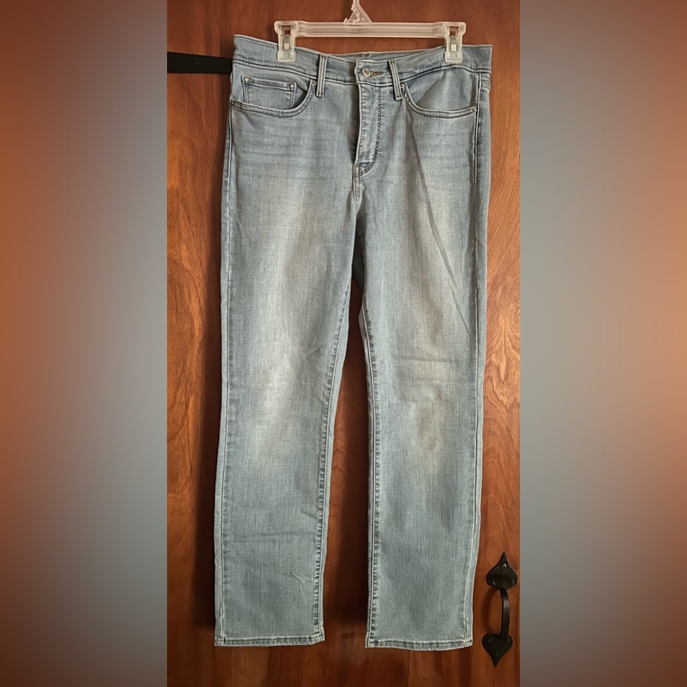 Jeans Levi’s 314 size 31 shaping straight
